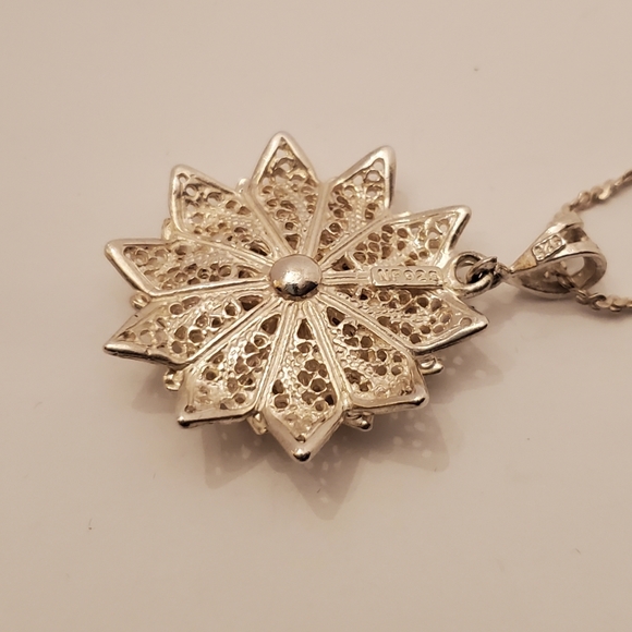 Estate Sterling Filigree Flower Pendant and Chain - Picture 7 of 11